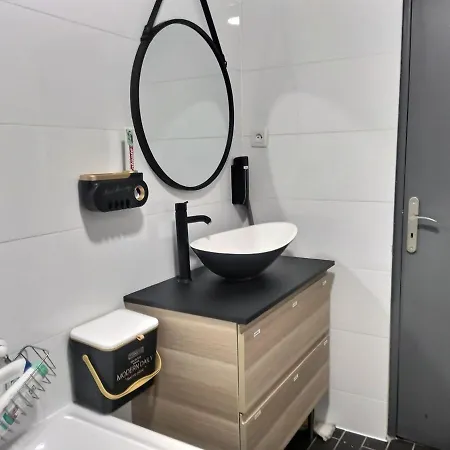 Privat bolig Ch Privee 18m - Canape - Netflix - 120m *